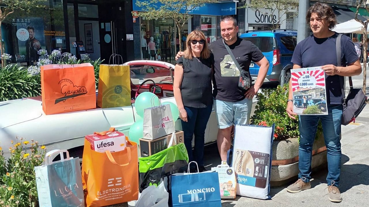 Os premiados gastaron mil euros nunha hora no comercio de Sarria