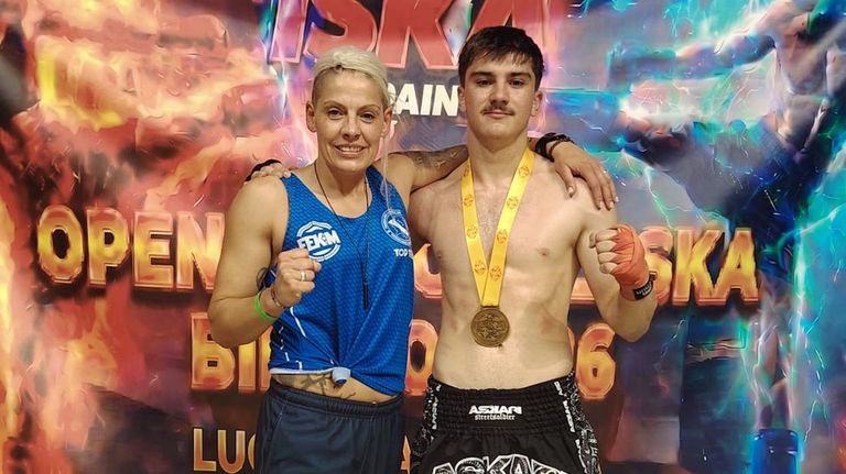 El focense Alberto Cabo Ilie se proclamó en Bilbao campeón de España júnior de kick boxing