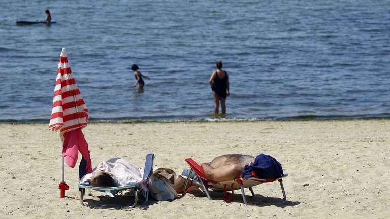 La ola de calor batió el récord de temperaturas máximas en 9 estaciones de Vigo y su área