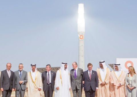 Abu Dabi tiene intereses en la planta de Gemasolar, inaugurada en el 2011 por el rey Juan Carlos.