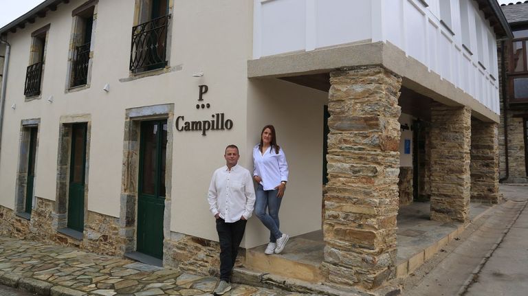 Nuria y Roberto abrieron en diez años un albergue, un hotel y un apartamento: «Hai peregrinos para todo»