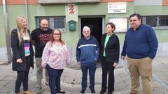 La candidata de Foro a la Alcalda de Gijn, Carmen Moriyn, antes de reunirse con la asociacin de vecinos de Ceares, junto al edil 'forista' Pelayo Barcia