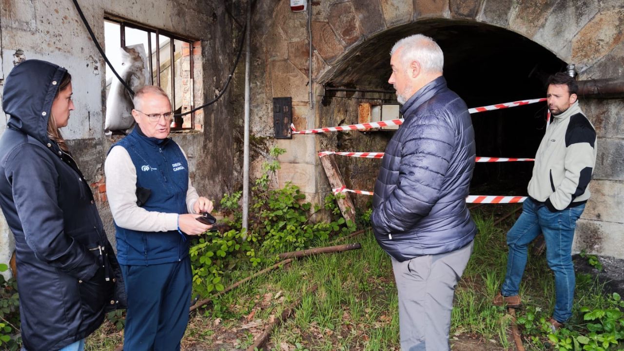 Diego Canga, candidato del PP a la presidencia del Principado, en su visita a Degaa e Ibias