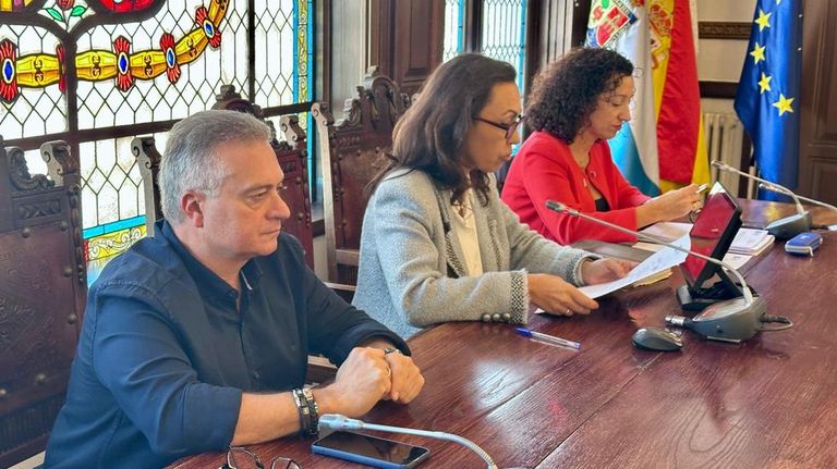 Un funcionario de Marín cobró 1.405 horas extras en el año 2025, lo que implica que trabajó una media de 14 horas al día