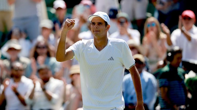Jódar remonta a Carreño en la reanudación de su partido en Wimbledon