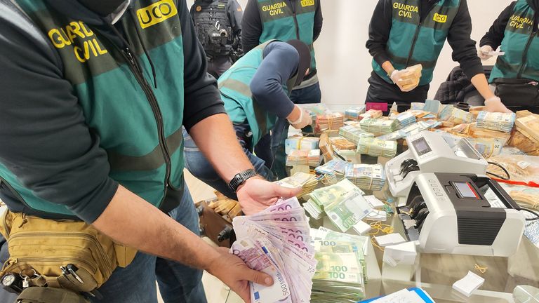 Dinero incautado dentro de la operacin Halia contra el narcotrfico