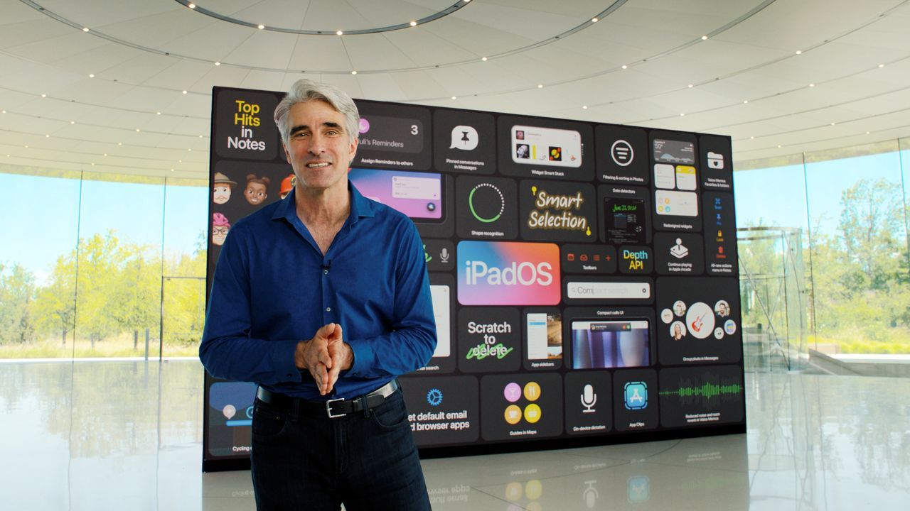 As&iacute; fue el baile de Maradona.Craig Federighi, vicepresidente de ingenier&iacute;a de sotware de Apple, en la Conferencia de Desarrolladores virtual