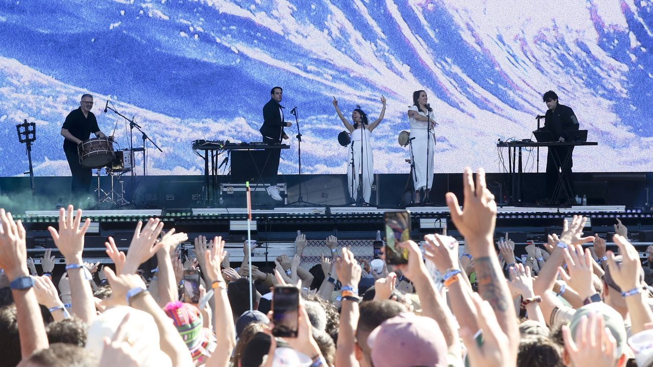 As son las termas de A Chavasqueira de Ourense, reconstruidas y reabiertas.El chupinaso de las fiestas de Rianxo, en la ltima edicin.