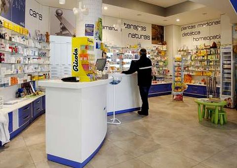 La farmacia Da Cunha, en A Valenz, sufre una cada de ventas.