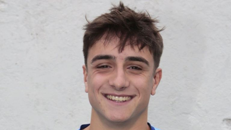El vicedense Lucas Fanego renueva en el Somozas y el exviveirista Álvaro Uriarte ficha por la Sarriana