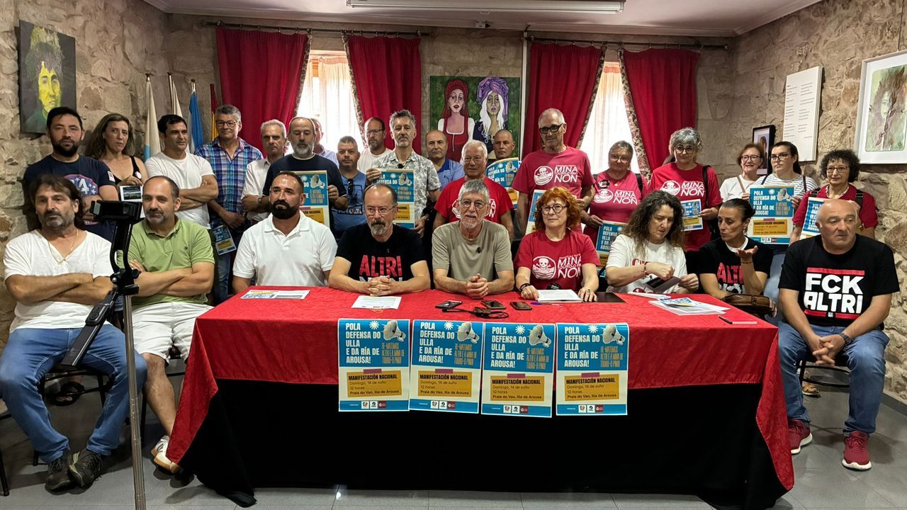 Representantes de las entidades convocantes de la protesta.
