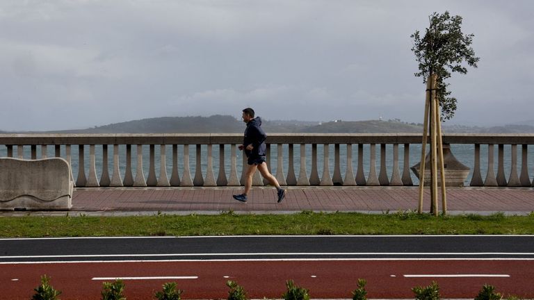 El ejercicio entra a la consulta de psiquiatría: «Tiene un efecto sinérgico con los fármacos y la psicoterapia»