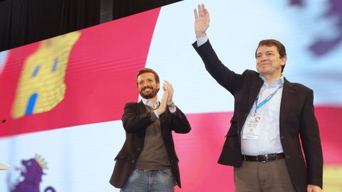 Pablo Casado y el presidente del PP de Castilla y Len, Alfonso Fernndez Maueco    