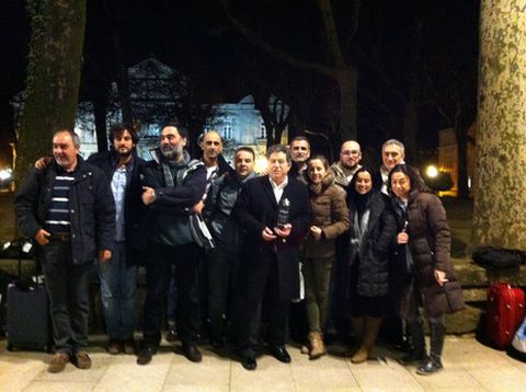 Pol�ticos, t�cnicos y periodistas, a su llegada a Pontevedra