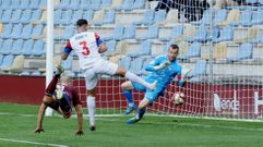 El Pontevedra CF golea a la UP Langreo 6-0