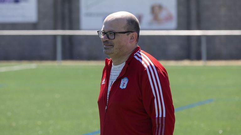 Diego Lobelos causa baja en el banquillo del Baio para la próxima temporada