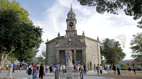 Capilla dos Milagres de Amil el día de la romería.