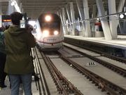 Llegada del Avant a la nueva estaci�n de Vigo
