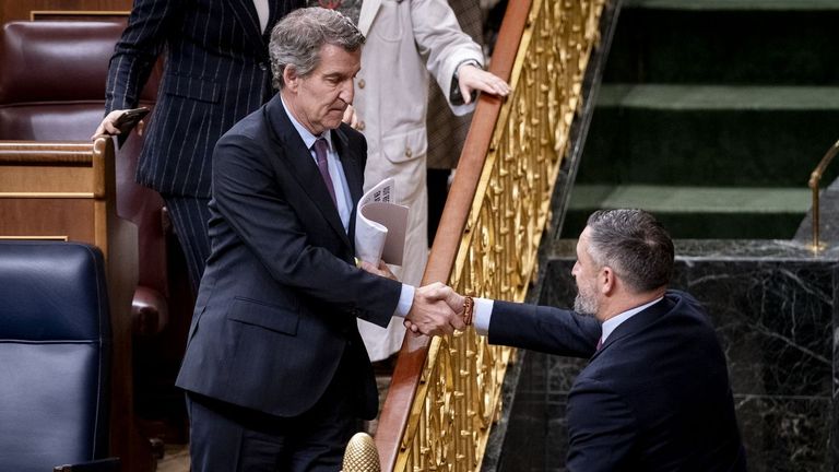 Feijoo endurece el tono contra Sánchez para recuperar el apoyo del voto «del cabreo»