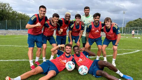 Los jugadores del Oviedo, en un entrenamiento de El Requex�n