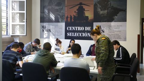 Imagen de archivo de un proceso selectivo llevado a cabo en la Subdelegacin de Defensa de Pontevedra en el 2016