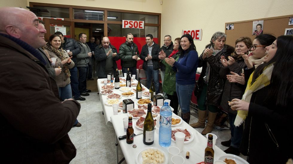 Los trabajadores de la cocina prepararon el cocido para que estuviera perfecto