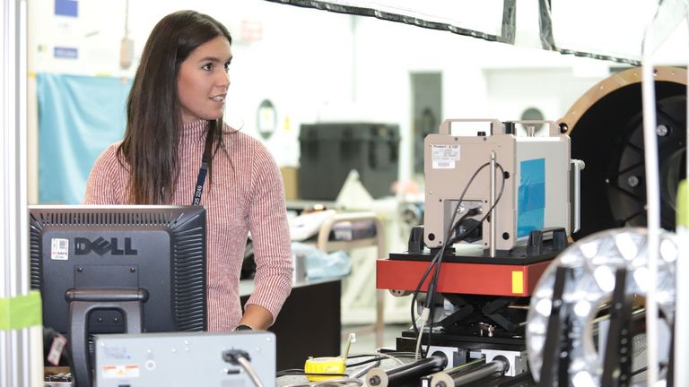 Una astrofísica gallega en el Artemis II: «El espacio volverá a cautivarnos, Artemis nos cambiará la visión»