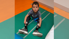 Mael cuenta con prtesis en las piernas