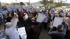 Viveiro protesta por la falta de pediatra en el centro de salud
