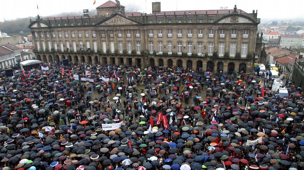 La mayor manifestación, por la catástrofe del «Prestige» La mayor manifestación, por la catástrofe del «Prestige»