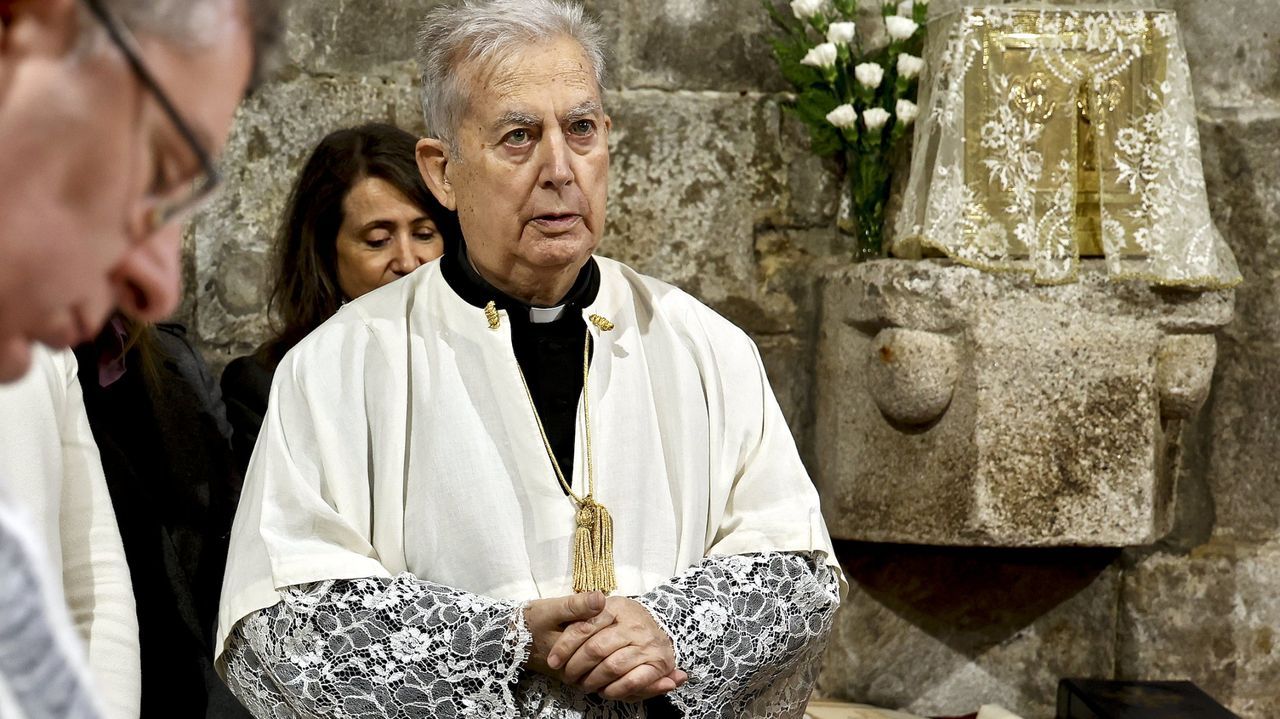 Imagen de Ramiro Lamas en una misa de la Candelaria en la parroquia viguesa de Castrelos, en febrero del 2025.