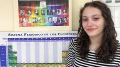 La alumna del IES Luís Seoane de Pontevedra Andrea Suárez Torres, ganadora de la Olimpiada de Química en la demarcación de la Universidade de Vigo