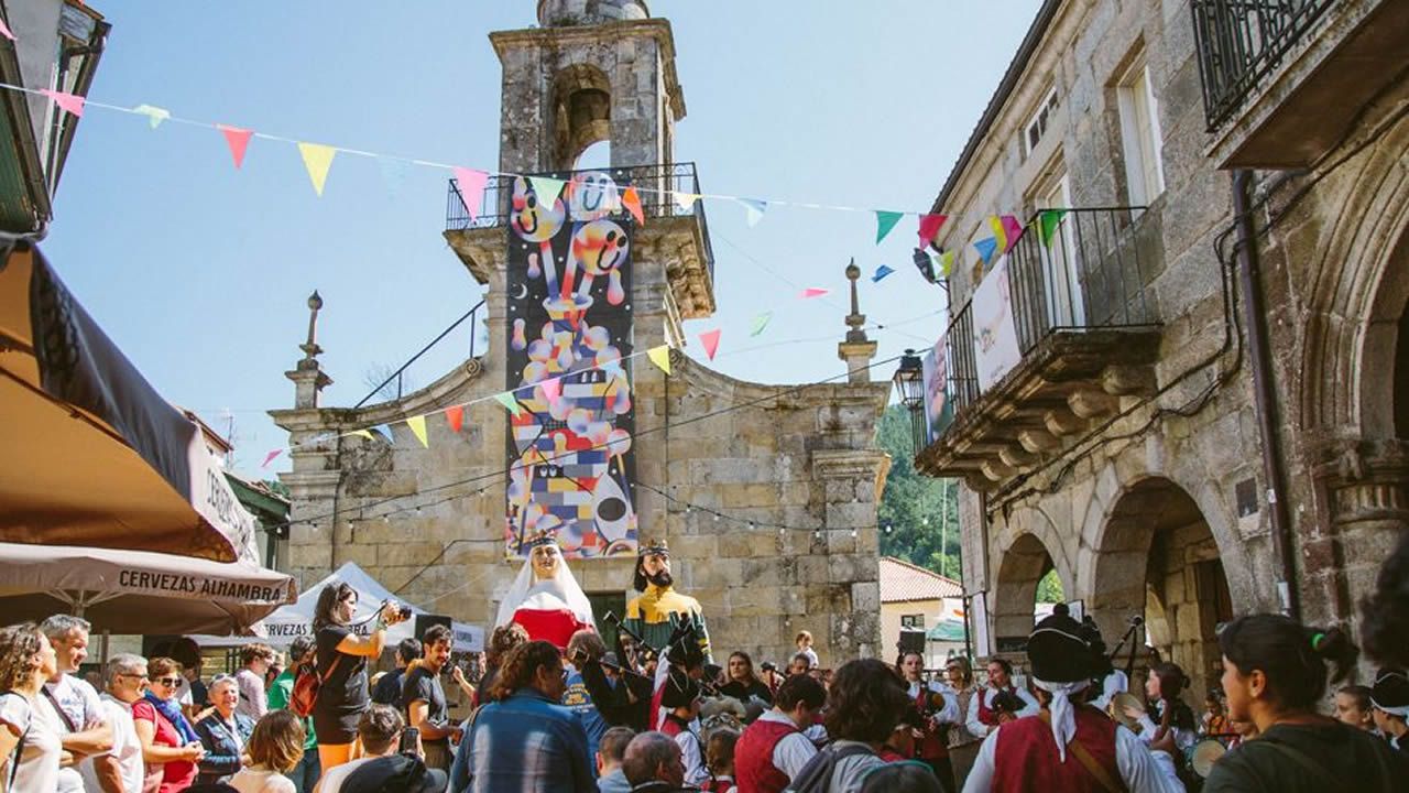 Por fin volvi el Folin de Carros de Chantada. Aqu estn las fotos.El alcalde de Madrid, Martnez Almeida, lleg este domingo al Obradoiro, tras finalizar su cuarta peregrinacin a Santiago.