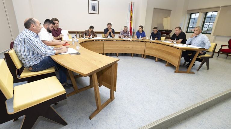 El pleno de Corcubión aprueba un plan de inversiones por importe de 770.000 euros