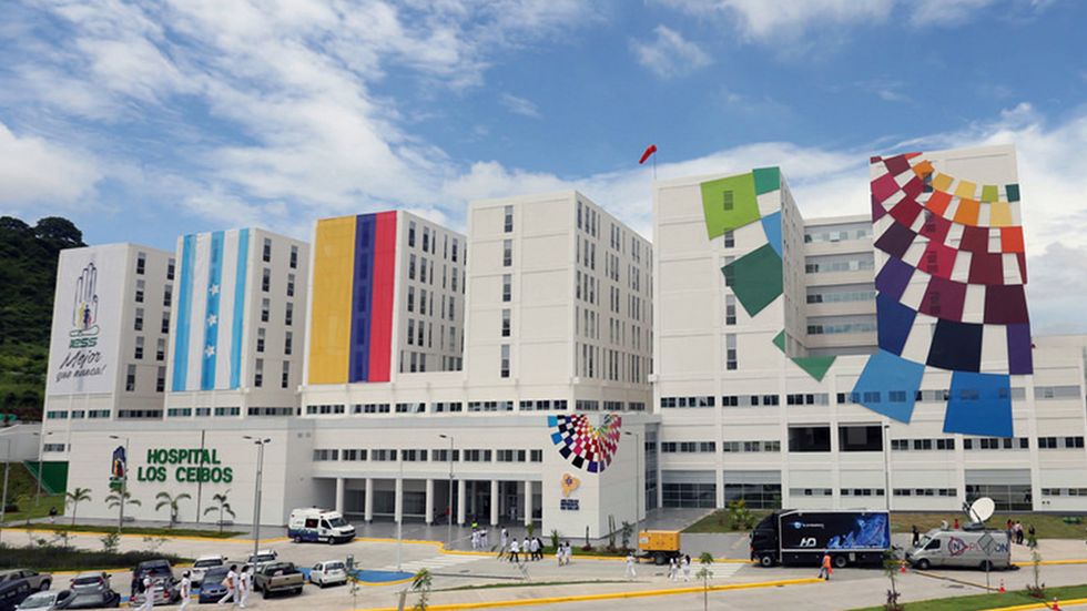 Hospital Del Dia Central Quito IESS, Pichincha (+593 23967200)