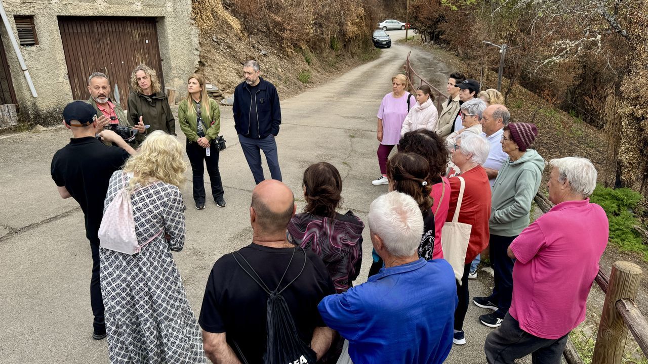 palomera.Reunión con los vecinos de San Vicente de Leira