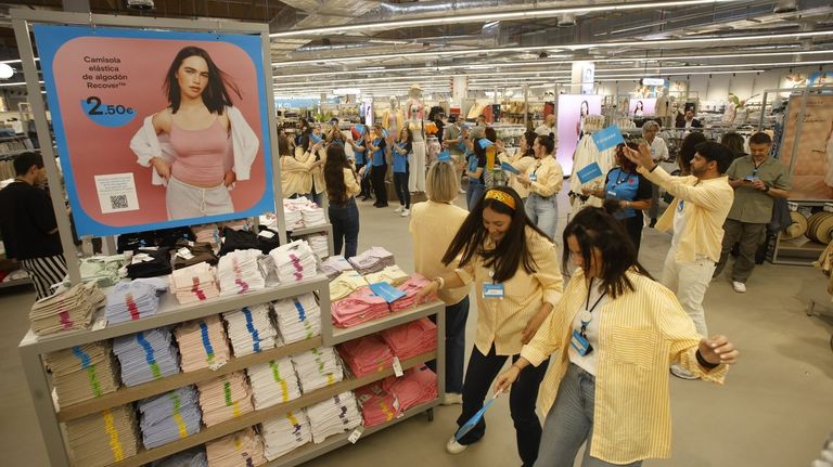 ARTE y sindicatos firman un preacuerdo laboral histórico para el sector textil