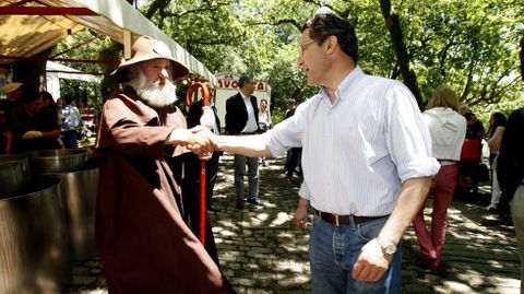 Con el exalcalde de Santiago Conde Roa en las fiestas de la Ascensin 2011.