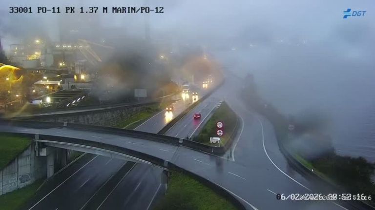 Pontevedra amanece con averías eléctricas y la autovía de Marín cortada tras una madrugada en la que un fuerte trueno despertó a la ciudad