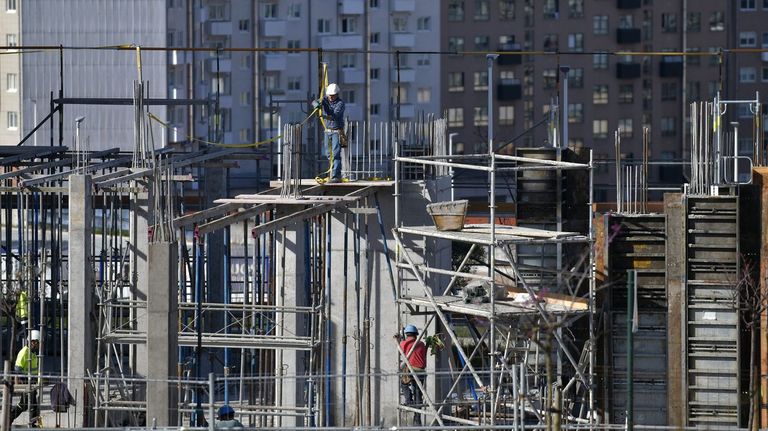 El absentismo estrangula a la construcción: cada trabajador falta casi tres semanas al año