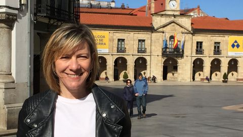 Esther Llamazares, candidata del PP a la Alcald�a de Avil�s