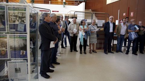 Inauguracion de la exposición sobre las publicaciones en  gallego en el IES Poeta Añón