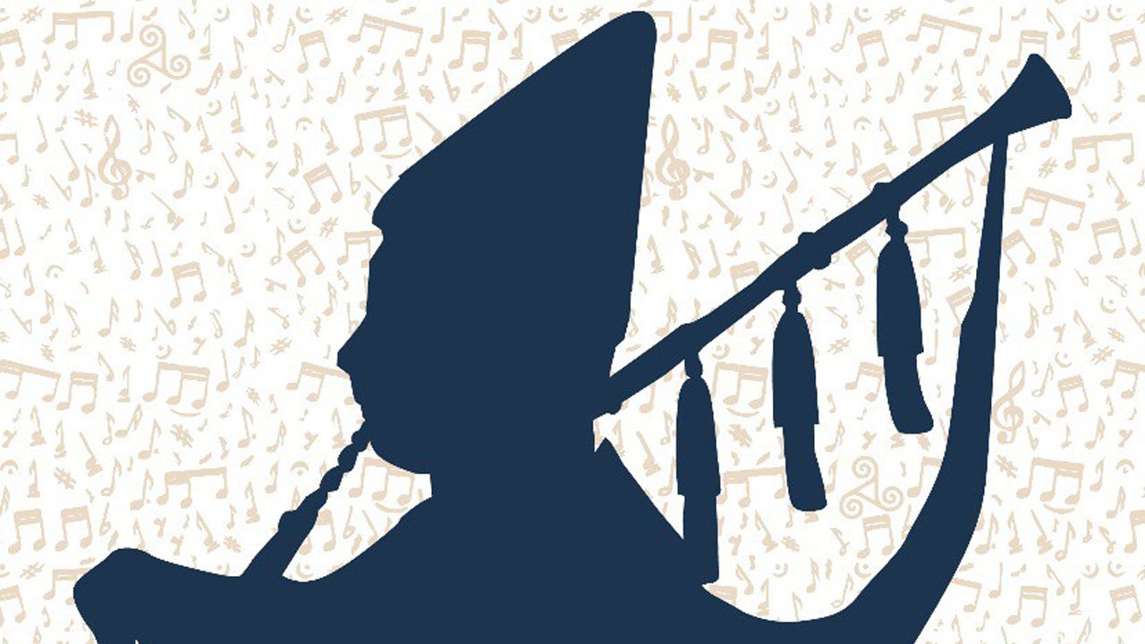 Hevia: un gaiteru en el Caribe.Ra�l Fern�ndez (a la derecha) junto con su padre, de origen asturiano