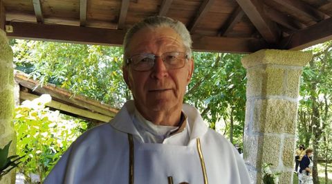 Manuel Fernández Vidal, párroco de Sandiás