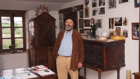 Pepe ?El Ferreiro? es el fundador del Museo Etnogrfico de Grandas de Salime, que fue su impulsor y director hasta el ao 2010