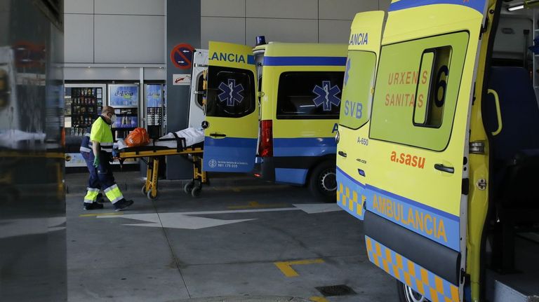 Las agresiones a profesionales sanitarios se sancionarán desde hoy con entre 300 y 15.000 euros en Galicia