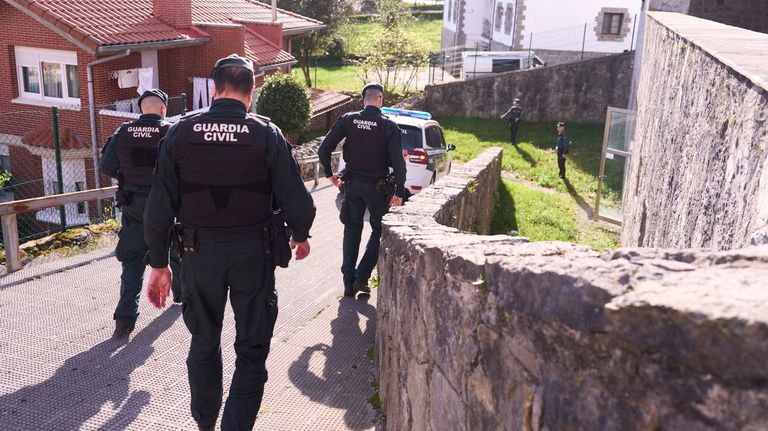 «Policías: tiene que pasar un problema para que hagan acto de presencia»