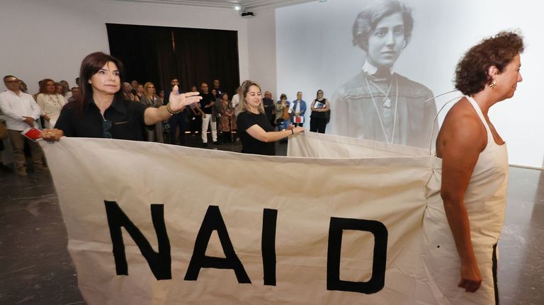Alicia Framis: «Mi marido es un holograma del paleolítico»