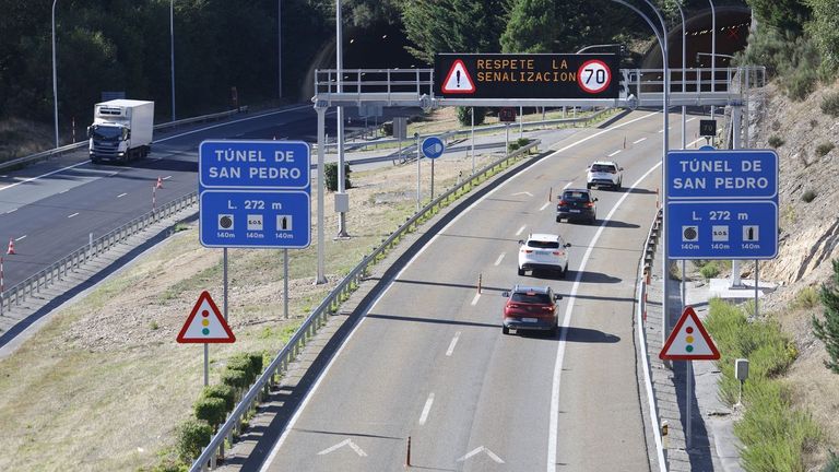 La A-6 volverá a cerrar en Lugo este martes tras abrir unos días para facilitar la operación retorno