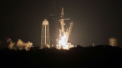 Exitoso lanzamiento de cuatro astronautas hacia la Estación Espacial Internacional